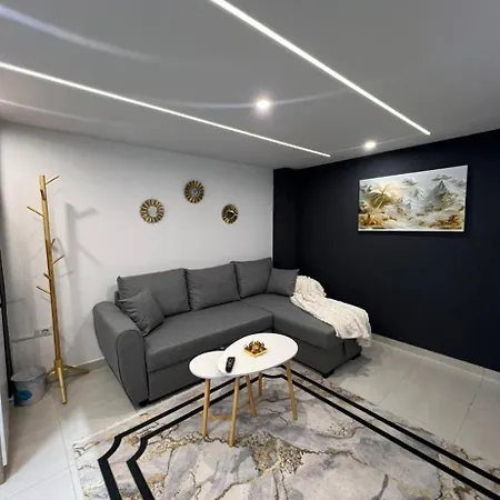 Center بيت ضيافة *